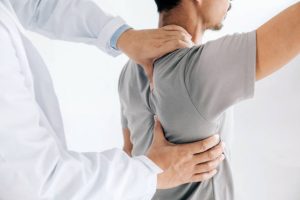 Bài tập vật lý trị liệu giúp cải thiện tình trạng viêm quanh khớp vai