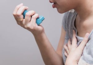Hình ảnh minh họa người bệnh hen suyễn